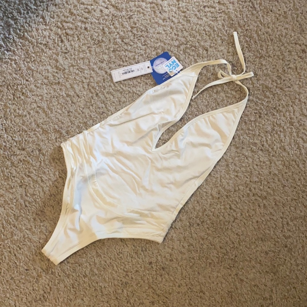 Fae Swim Sveta One Piece Ivory M, NWT